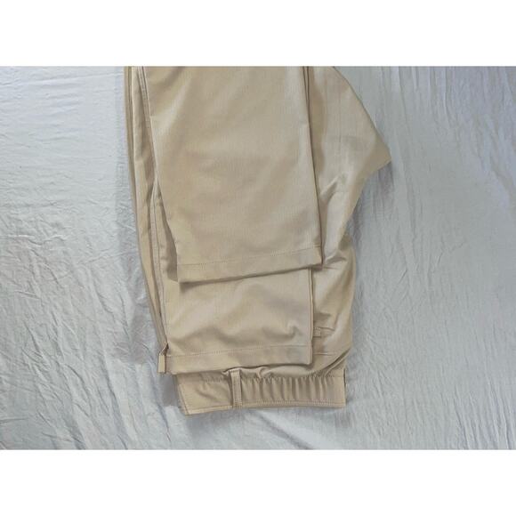 Under Armour Flex Waist Super Lightweight Golf 'The Showdown Pants'. Men's 38X32 - Picture 4 of 9